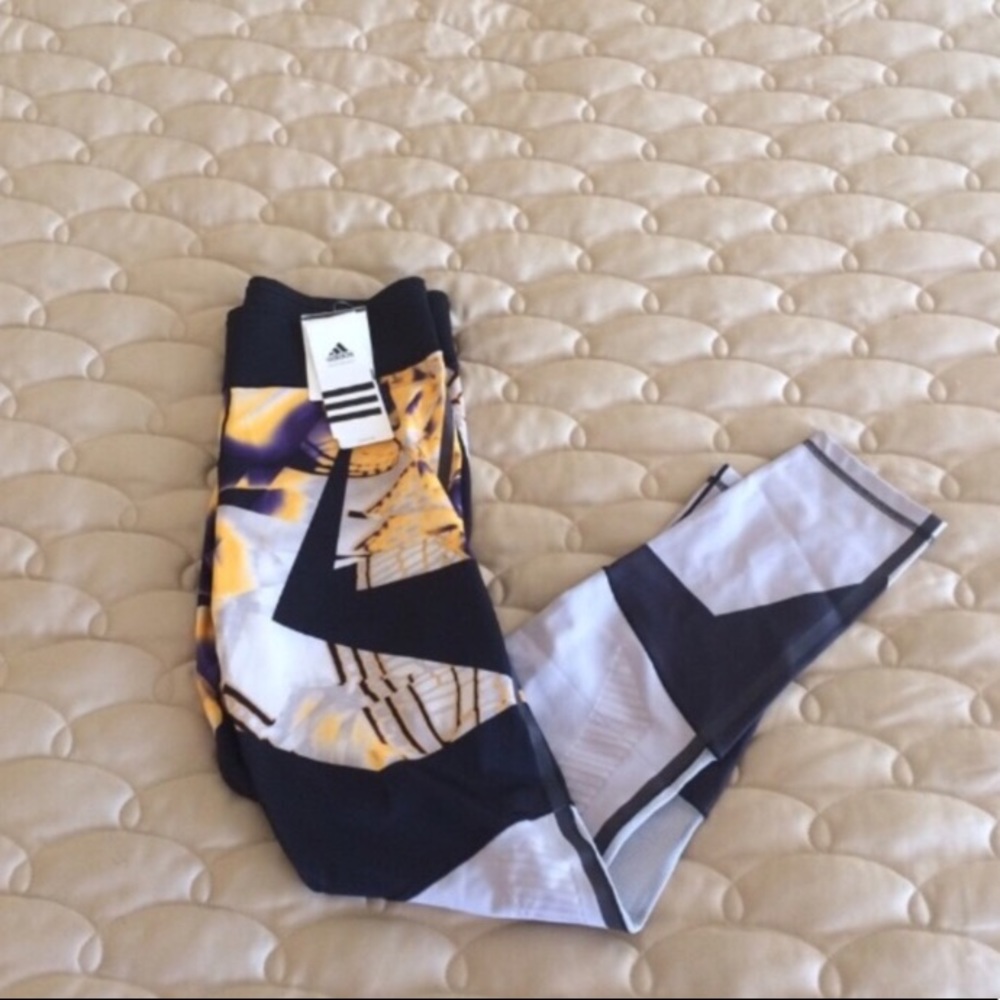 Adidas Capri  workout pants size M